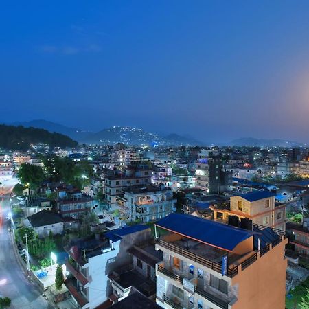 فندق Aabas Pokhara By Barahi Hospitality المظهر الخارجي الصورة