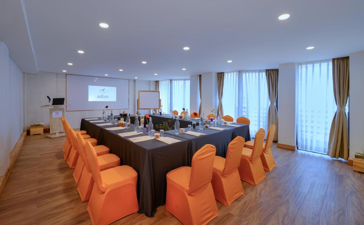 فندق Aabas Pokhara By Barahi Hospitality المظهر الخارجي الصورة