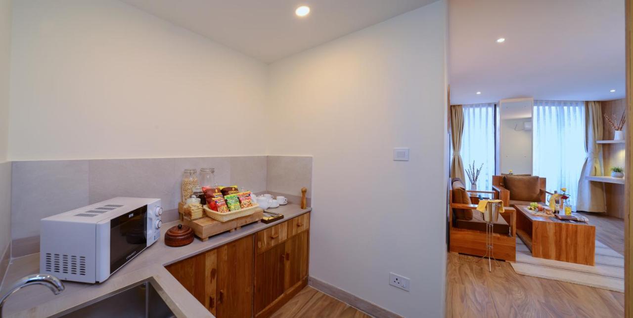 فندق Aabas Pokhara By Barahi Hospitality المظهر الخارجي الصورة