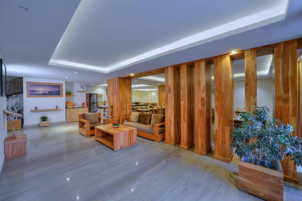 فندق Aabas Pokhara By Barahi Hospitality المظهر الخارجي الصورة
